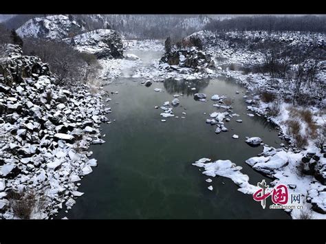 Der Jingbo See - Ein kristallklares Juwel mit mystischen Nebelbergen!