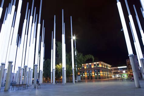 Der Parque de las Luces: Ein funkelnder Einblick in die Geschichte Valledolucas!